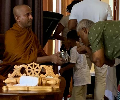 La bénédiction le moine le plus agé