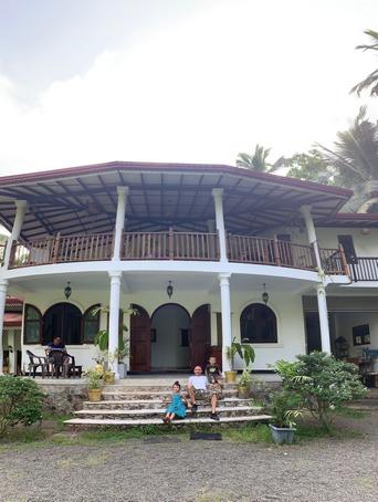 Bientôt "chez nous"  hôtel dans la ville de Unawatuna